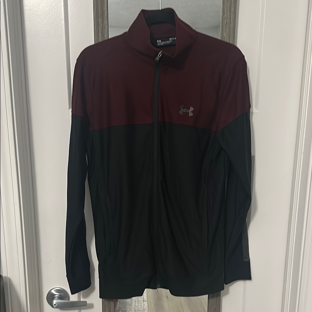 Under Armour Black and burgundy men’s zip up fitted Jacket size small
